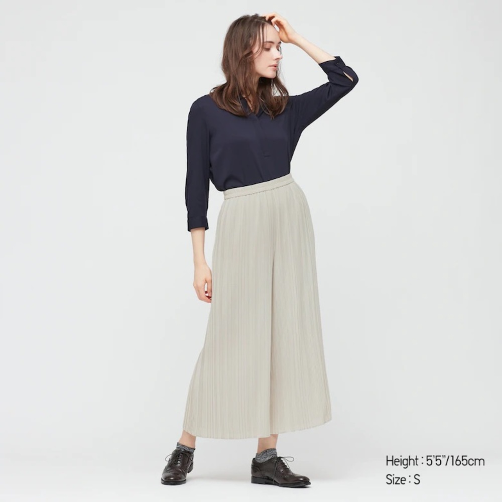 UNIQLO CHIFFON PLEATED SKIRT PANTS